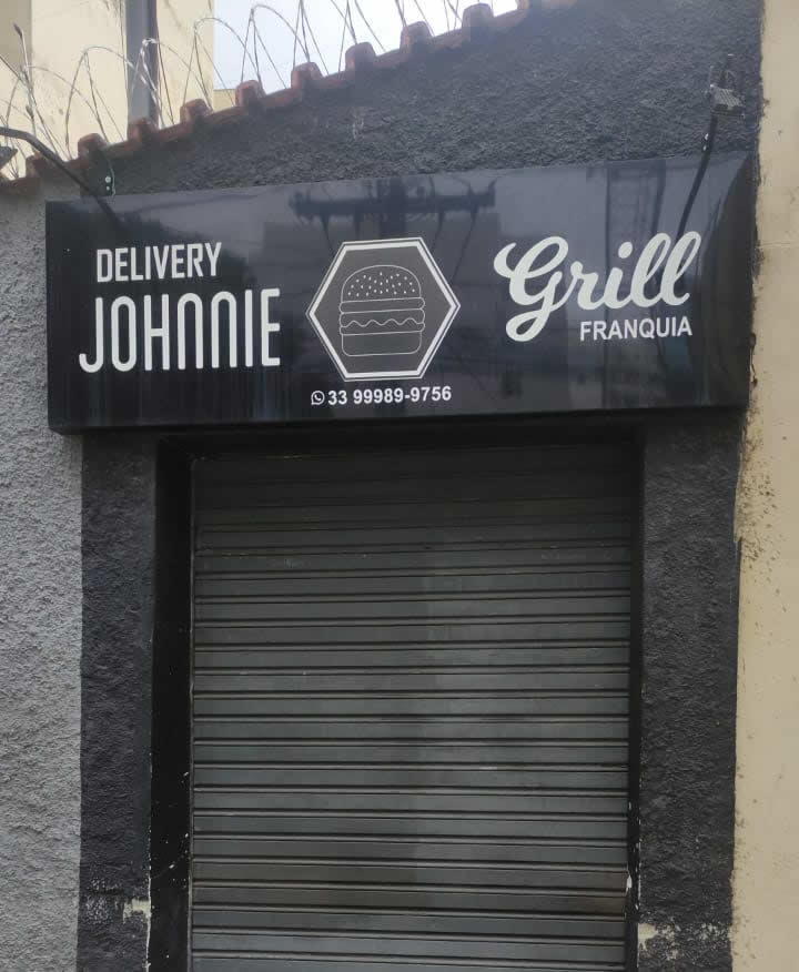 Johnnie Grill Teófilo Otoni